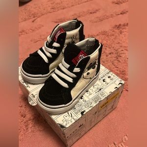 Limited edition peanuts vans toddler sneakers